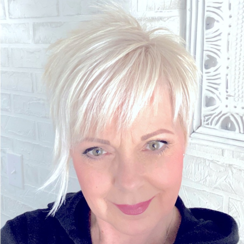 Meet your Posher, Christina